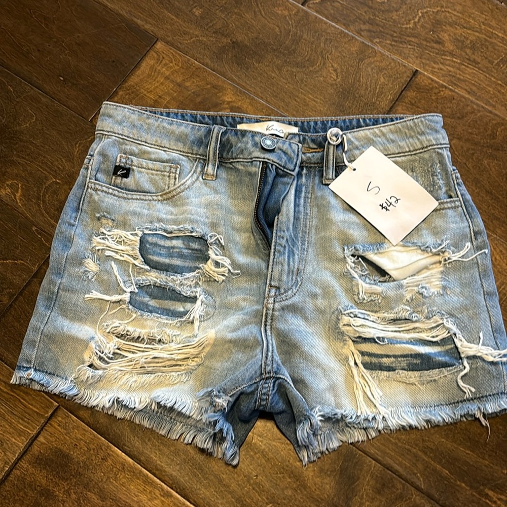 Kancan shorts. Size small..brand new never worn.